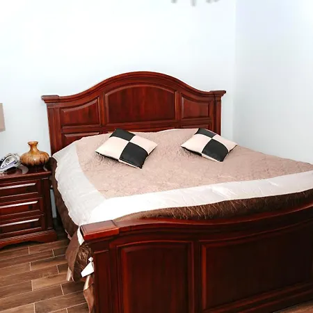 Duboka Villa *